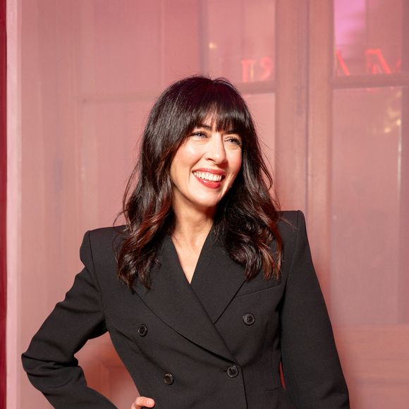 Heureuse maman d’un petit Marin, Nolwenn Leroy a également le bonheur de voir son jeune fils partager un lien fort avec sa grand-mère, Muriel. 

Nolwenn Leroy au photocall du défilé Etam Live Show " J'ETAM " au Palais Brongniart à Paris. Veeren / Perusseau / Bestimage