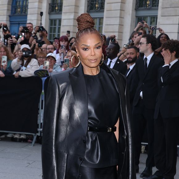 Janet Jackson arrive au défilé Tom Ford Collection Femme Prêt-à-Porter Printemps/Eté 2026 lors de la Fashion Week de Paris, le 1 Octobre 2025.

© Denis Guignebourg/Bestimage