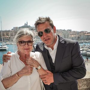 Aujourd’hui, leurs échanges se sont toutefois espacés avec le temps et leurs nouvelles vies respectives.

 Benjamin Castaldi et sa mère Catherine Allégret - Terrasse de la Mairie - Mariage civil de Benjamin Castaldi et Aurore Aleman à la mairie de Marseille, le 27 août 2016. © Jacovides-Moreau/Bestimage