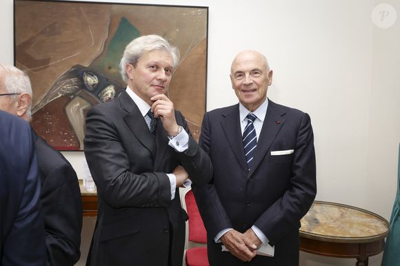 Exclusif - Alexandre Giquello et Pierre Bontemps lors d'un dîner de la Revue des Deux Mondes à la Maison de l'Amérique Latine à Paris le 15 septembre 2025
© Jack Tribeca / Bestimage