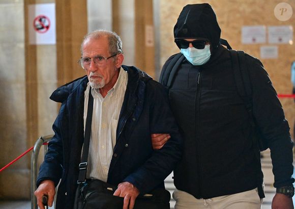Des peines allant jusqu'à huit ans de prison dont trois ferme, pour le cerveau de l'opération Aomar Aït Khedache

Aomar Aït Khedache - Ouverture du procès de la rue tronchet des "papys braqueurs" de Kim Kardashian à Paris, France, le 28 avril 2025. © Christian Liewig/Bestimage