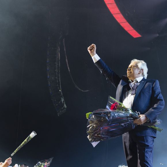 Michel Sardou - Ultime concert de Michel Sardou pour la dernière date de son spectacle "La dernière danse" à la Seine Musicale à Boulogne-Billancourt le 12 avril 2018. Le chanteur a rassemblé plus de 400 000 spectateurs pour une tournée de 82 concerts.  © Pierre Perusseau/Bestimage