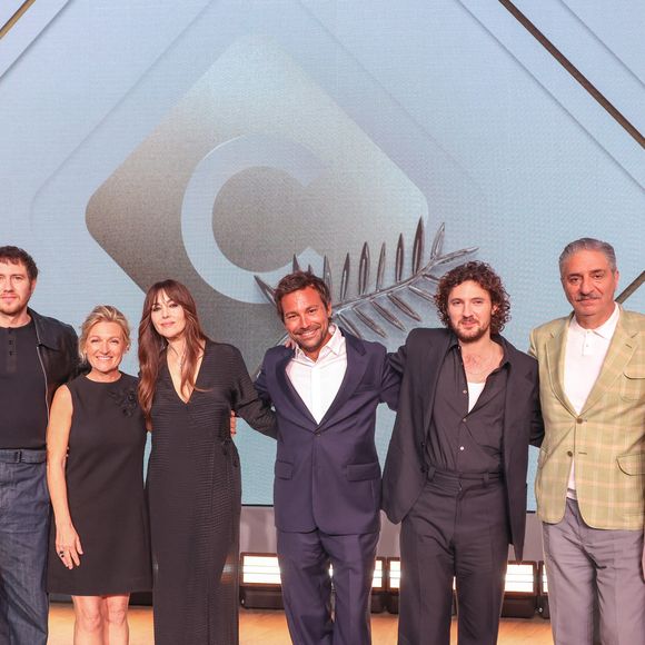 Exclusif - Louise Ekland, Bastien Bouillon, Anne-Elisabeth Lemoine, Monica Bellucci, Bertrand Chameroy, Vincent Lacoste, Simon Abkarian, Nadia Tereszkiexicz - Plateau de l'émission "C à vous" lors du 79ème Festival International du Film de Cannes le 21 mai 2026.  © Jack Tribeca / Bestimage