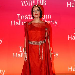 Karima Charni en romaine - Soirée Instagram halloween à l'hôtel Marois à Paris, France, le 31 octobre 2024. © Christophe Clovis / Bestimage