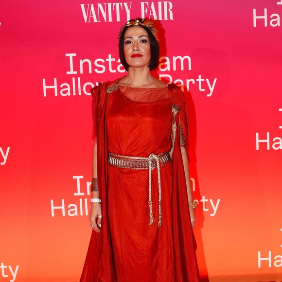 Karima Charni en romaine - Soirée Instagram halloween à l'hôtel Marois à Paris, France, le 31 octobre 2024. © Christophe Clovis / Bestimage