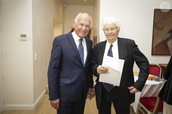 Exclusif - Thierry Morin et Jean-Jacques Annaud lors d'un dîner de la Revue des Deux Mondes à la Maison de l'Amérique Latine à Paris le 15 septembre 2025
© Jack Tribeca / Bestimage