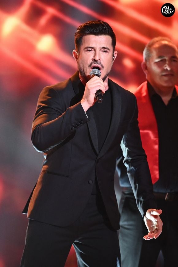 Vincent Niclo lors de l'enregistrement de l'émission Vivement dimanche, le 4 mars 2025, présentée par Michel Drucker au studio Rive Gauche à Paris, diffusée le 16 mars sur France 3. © Guillaume Gaffiot / Bestimage