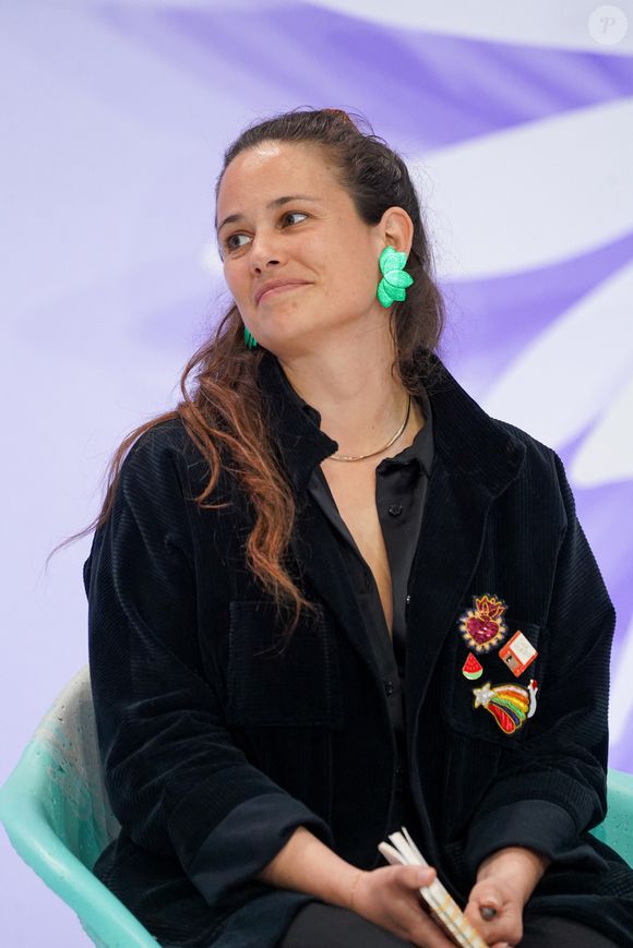 Ce retour marque son comeback dans une série populaire.

Lucie Lucas au sommet changeNow 2026 au Grand Palais à Paris le 31 mars 2026. © Anne-Sophie Guebey / Bestimage
