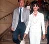 Elle a ainsi élu domicile à Saint-Remy de Provence rappelle l'hebdomadaire "Soir Mag"
Stefano Casiraghi et Caroline de Monaco lors d'un défilé Chanel le 21 septembre 1998 BERTRAND RINDOFF PETROFF / BESTIMAGE