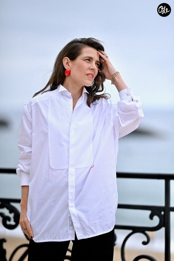Charlotte Casiraghi  lors de la séance photo du défilé Chanel Croisière 2026-2027 au Casino municipal de Biarritz, en France, le 28 avril 2026. Photo de Franck Castel/ABACAPRESS.COM