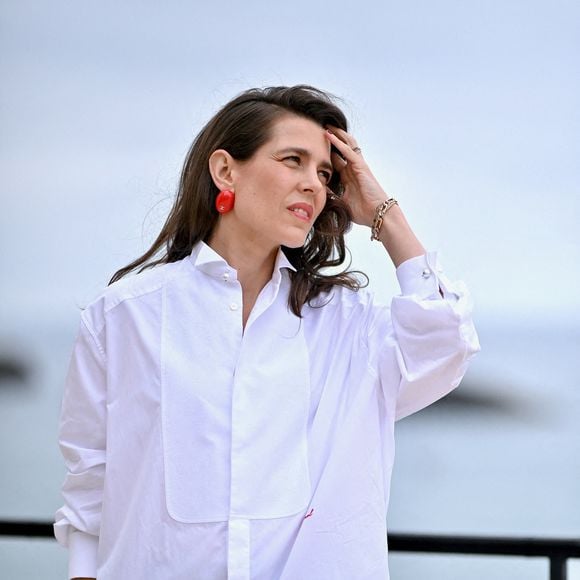 Charlotte Casiraghi  lors de la séance photo du défilé Chanel Croisière 2026-2027 au Casino municipal de Biarritz, en France, le 28 avril 2026. Photo de Franck Castel/ABACAPRESS.COM