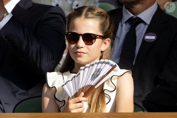 Le prince et la princesse de Galles, le prince George et la princesse Charlotte assistent à la finale masculine de Wimbledon entre Jannik Sinner et Carlos Alcaraz, au All England Lawn Tennis and Croquet Club, à Wimbledon, Londres, Royaume-Uni, le 13 juillet 2025. Julien Burton / Bestimage
