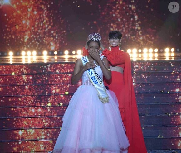 Angélique Angarni-Filopon, Miss Martinique 2024, a remporté la couronne tant convoitée

Miss France 2025, sur TF1    Crédits : Pierre Billard/Sipa press via Bestimage