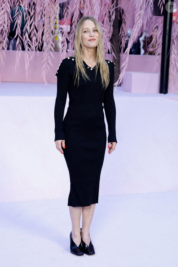 Aucune précision n’a été donnée sur son état de santé.

Vanessa Paradis au photocall du deuxième défilé Chanel "Collection Haute Couture Printemps/Eté 2026", lors de la Fashion Week de Paris, le 27 janvier 2026

© Olivier Borde / Bestimage