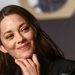 Marion Cotillard lors de la conférence de presse pour le film Karma lors du 79ème Festival International du Film de Cannes le 16 mai 2026.

© Valentina Claret / Pool / Bestimage