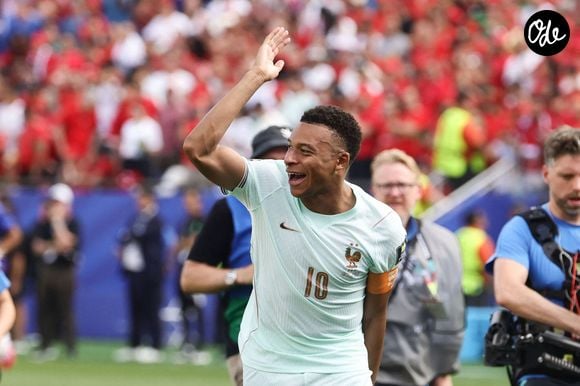 Kylian Mbappe pendant France vs Maroc durant la Coupe du Monde 2026.

© Bestimage