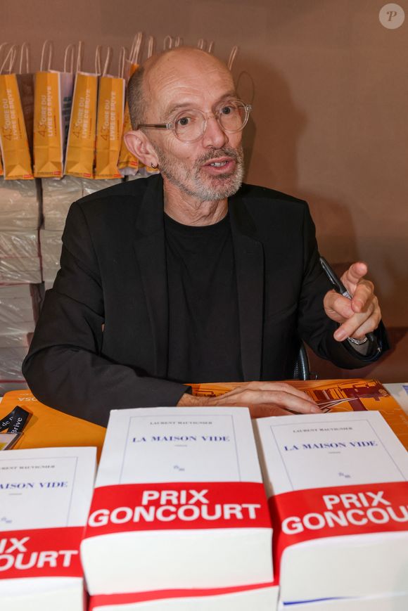 Laurent Mauvignier - Prix Goncourt 2025 à la Hall Georges Brassens de Brive-la-Gaillarde pour la 43 ème Foire du Livre de Brive, le 8 novembre 2025. © Jean-Marc Lhomer/Bestimage