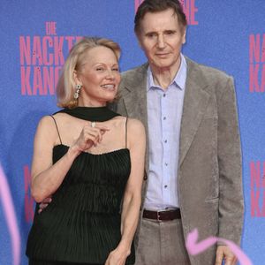 Les deux stars partagent l'affiche du film "Y a-t-il un flic pour sauver le monde ?"
Pamela Anderson et Liam Neeson à la première du film The Naked Gun au cinéma UCI Luxe East Side Gallery à Berlin, Allemagne, le 24 juillet 2025. Photo par Nicole Kubelka/Geisler/DDP Images/ABACAPRESS.COM