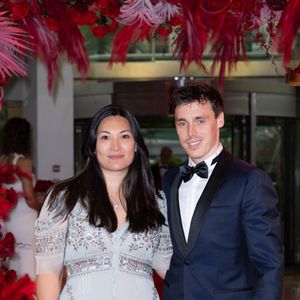 Louis Ducruet et sa femme Marie lors de la soirée de gala du Grand Prix de Formule 1 de Monaco à la salle des étoiles au Monte-Carlo Sporting à Monaco le 25 mai 2025.

© Olivier Huitel / Crystal / Bestimage