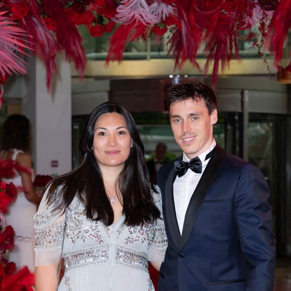 Louis Ducruet et sa femme Marie lors de la soirée de gala du Grand Prix de Formule 1 de Monaco à la salle des étoiles au Monte-Carlo Sporting à Monaco le 25 mai 2025.

© Olivier Huitel / Crystal / Bestimage