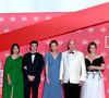 Ils étaient avec Louis Ducruet et son épouse Marie ainsi qu'avec Camille Gottlieb.

Marie et louis Ducruet, le princesse Charlene, le prince Albert II de Monaco et Camille Gottlieb - 76ème Bal de la Croix Rouge dans la salle des Etoiles à Monaco le 12 juillet 2025. © Bruno Bebert/Bestimage