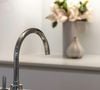 Cette astuce permet de conserver plus longtemps la barrière d’eau du siphon.

Photo prise par Steven Ungermann / Unsplash