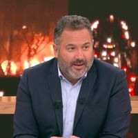 Personne n'a rien remarqué : Bruce Toussaint face à un couac en plein direct, ça s'agite sur le plateau de TF1