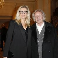 "Etant donné qu'elle avait 22 ans et moi 50..." : Didier Barbelivien a fait passer un test à sa femme Laure, de 28 ans sa cadette, à leurs débuts