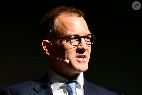 L’OPA s’inscrit dans un contexte stratégique sensible, marqué par la vigilance de Bercy face à l’arrivée indirecte du géant chinois JD.com au capital. 

L'entrepreneur tchèque Daniel Kretinsky participe à la conférence internationale SH!FTS à Prague, République tchèque, le 17 octobre 2023. Les thèmes abordés sont les systèmes financiers et leurs risques, l'investissement, la géopolitique, l'IA dans les affaires/l'économie mondiale, les investissements en actions, l'évaluation et l'ESG (environnement, social et gouvernance). Photo par Roman Vondrous/CTK Photo/ABACAPRESS.COM