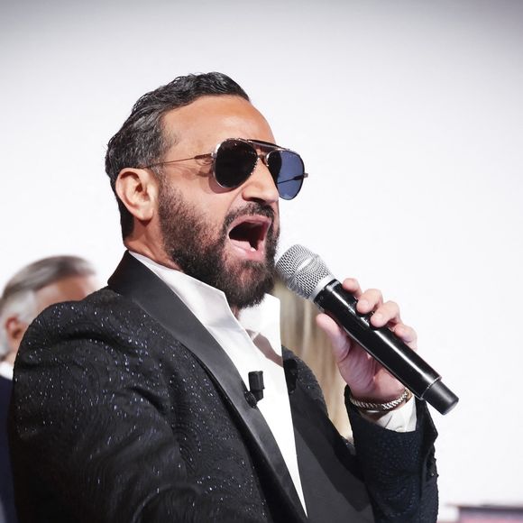 Exclusif - Cyril Hanouna, sur le plateau de l’émission « TPMP » La dernière sur C8,  présentée par C.Hanouna et diffusée en direct sur C8, Paris, France, le 27 fevrier 2025. © Jack Tribeca / Bestimage