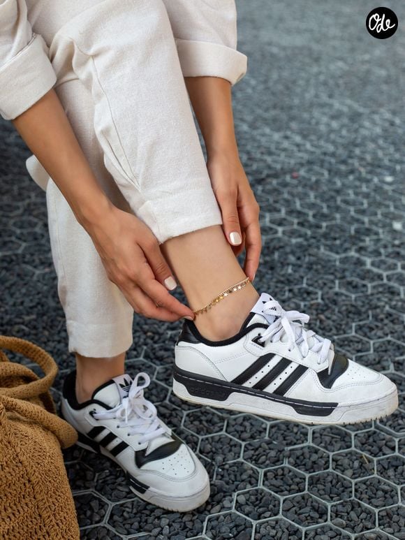 Toutefois, si vous choisissez de les porter au quotidien, modifier le laçage de vos chaussures peut avoir un effet bénéfique sur l'appui du pied.