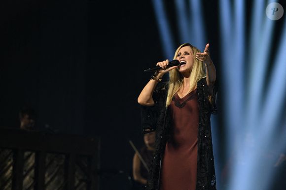 Aux États-Unis, elle était entourée de mannequins qui défiaient les lois de la physique

Lara Fabian se produit au Zénith de Rouen, France, le 7 octobre 2025. Photo par Christophe Meng/ABACAPRESS.COM