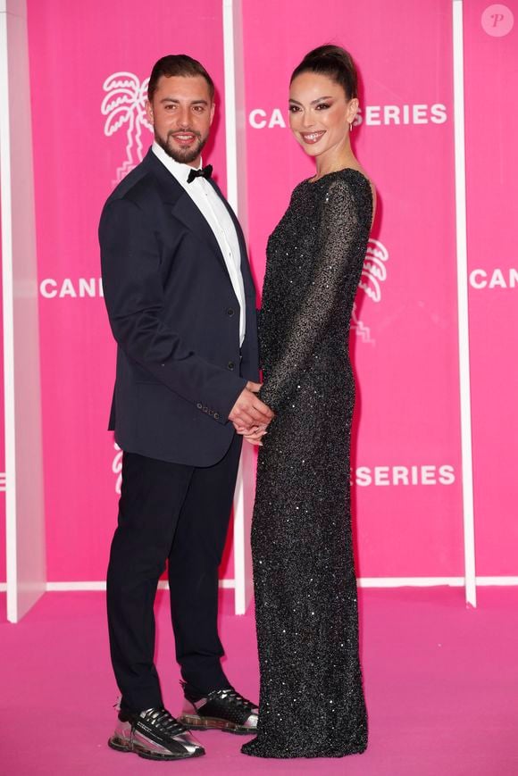 Marwan Berreni et sa compagne Tiphaine Schirier
CANNESERIES SAISON 5 au Palais des Festivals et des Congrès de Cannes, samedi 2 avril 2022. © Christophe Aubert via Bestimage