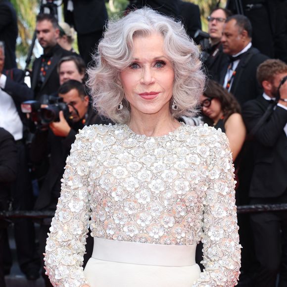 Jane Fonda - Montée des marches de la cérémonie de clôture du 78ème Festival International du Film de Cannes, au Palais des Festivals à Cannes. Le 24 mai 2025. © Jacovides-Moreau / Bestimage