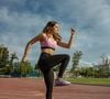 "C'est l'un de mes exercices préférés car il est conçu pour travailler tous les groupes musculaires du corps, des jambes au torse, en passant par les bras, les épaules et le dos", explique-t-elle.

Walter O /Unsplash