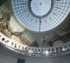 La prestigieuse Bourse de Commerce a servi de décor à ce show à l'atmosphère onirique.

Défilé de mode homme Saint Laurent Printemps/Eté 2027 dans le cadre de la Fashion Week de Paris le 23 juin 2026.

© Bestimage