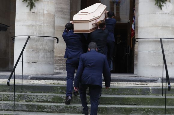 Illustration lors des obsèques de Jean-Luc Petitrenaud en l'église Saint-Pierre-du-Gros-Caillou à Paris, le 17 janvier 2025.
© Christophe Clovis/Bestimage