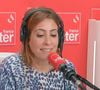 Léa Salamé face à Emmanuelle Béart sur France Inter ce lundi 24 février 2025 (Capture d'écran YouTube)