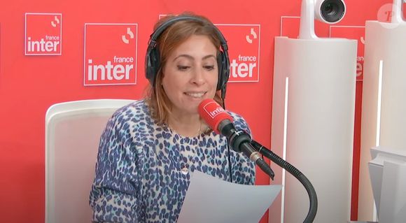 Léa Salamé face à Emmanuelle Béart sur France Inter ce lundi 24 février 2025 (Capture d'écran YouTube)
