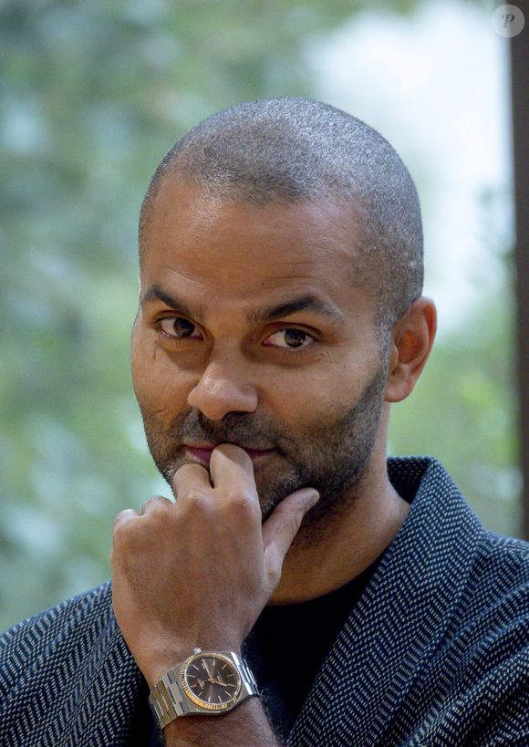 Il a été le premier Européen sacré MVP des Finales en 2007


Tony Parker, président du club l'ASVEL Lyon-Villeurbanne en visite et en échange avec une centaine de jeunes membres de la Tony Parker Adéquat Academy à Lyon, France, le 28 septembre 2022. © Sandrine Thesillat/Panoramic/Bestimage