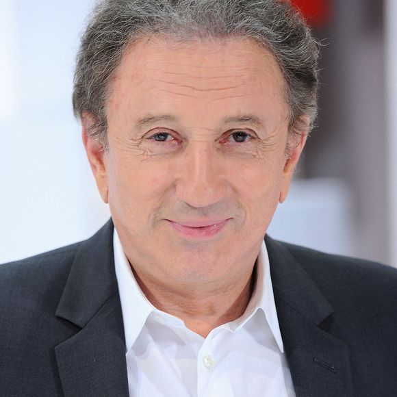 Michel Drucker - Enregistrement de l'émission "Vivement Dimanche prochain" présentée par M.Drucker et diffusée le 12 janvier 2020 sur France 2. Le 6 janvier 2020 © Guillaume Gaffiot / Bestimage