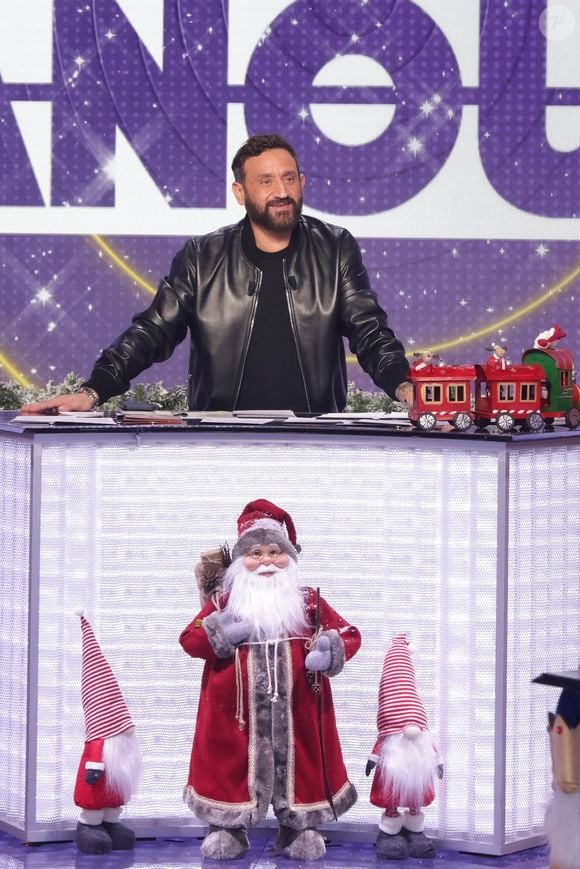 Exclusif - Cyril Hanouna sur le plateau de l’enregistrement de l’émission « Face à Hanouna » (dernière) présentée par C.Hanouna et diffusée sur C8 le 1er décembre 2024, à Paris, France, le 28 novembre 2024. © Jack Tribeca / Bestimage