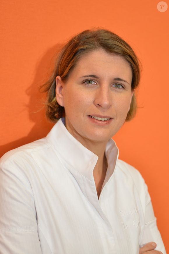L'ancienne candidate de 'Top Chef' Stephanie Le Quellec pose pour des photos lors de la 2e édition du Salon Cuisinez qui s'est tenu à la Porte de Versailles à Paris, France, le 20 octobre 2012. Photo by Karine Mahiout/ABACAPRESS.COM