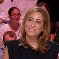 "Je ne pense pas qu'on le changera" : Léa Salamé révèle comment elle réagit aux moqueries visant son compagnon Raphaël Glucksmann