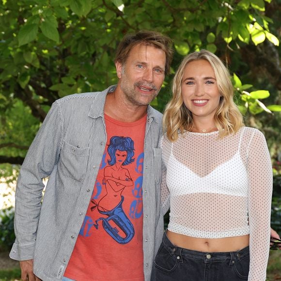 Thomas Jouannet et sa fille Chloé Jouannet - Photocall du film "Allez ma fille" lors de la 17ème édition du Festival du Film Francophone de Angoulême (FFA). Le 28 août 2024
© Coadic Guirec / Bestimage