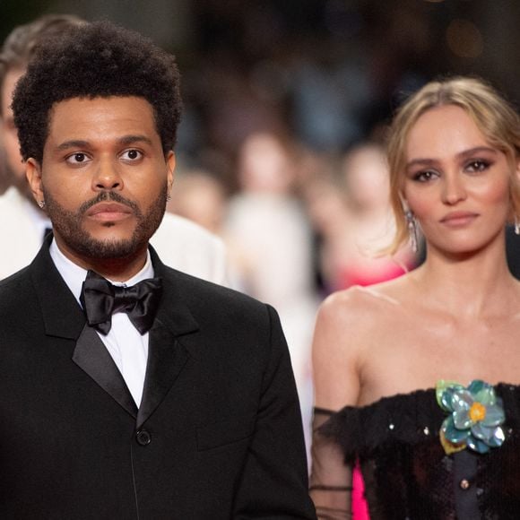 Abel "The Weeknd" Tesfaye et Lily-Rose Depp assistant à la première de The Idol dans le cadre du 76e Festival de Cannes à Cannes, France, le 22 mai 2023. Photo par Aurore Marechal/ABACAPRESS.COM