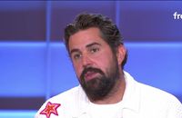 Artus évoque son expérience mitigée lors de sa participation à l'émission "Danse avec les stars" sur TF1 lors de son passage sur le plateau de "C à vous".
Crédit : C à vous/France 5