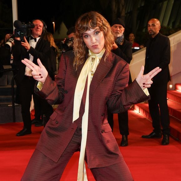 Daphné Bürki - Montée des marches du film " La femme la plus riche du monde " lors du 78ème Festival International du Film de Cannes, au Palais des Festivals à Cannes. Le 18 mai 2025
© Jacovides-Moreau / Bestimage