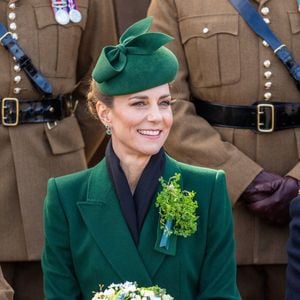 Kate Middleton assiste au défilé de la Saint-Patrick des Irish Guards à la caserne de Mons, Aldershot.
Backgrid UK/ Bestimage