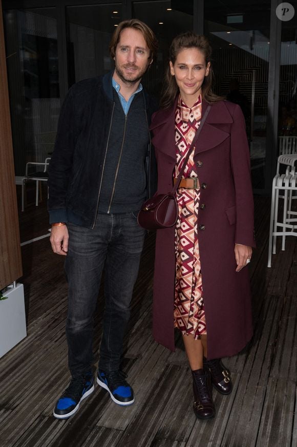 Leur appartement est situé dans le très bourgeois 17ème arrondissement de Paris...

Ophélie Meunier et son mari Mathieu Vergne assistent aux Internationaux de France de Tennis au stade Roland Garros le 9 octobre 2020 à Paris, France. Photo Laurent Zabulon/ABACAPRESS.COM